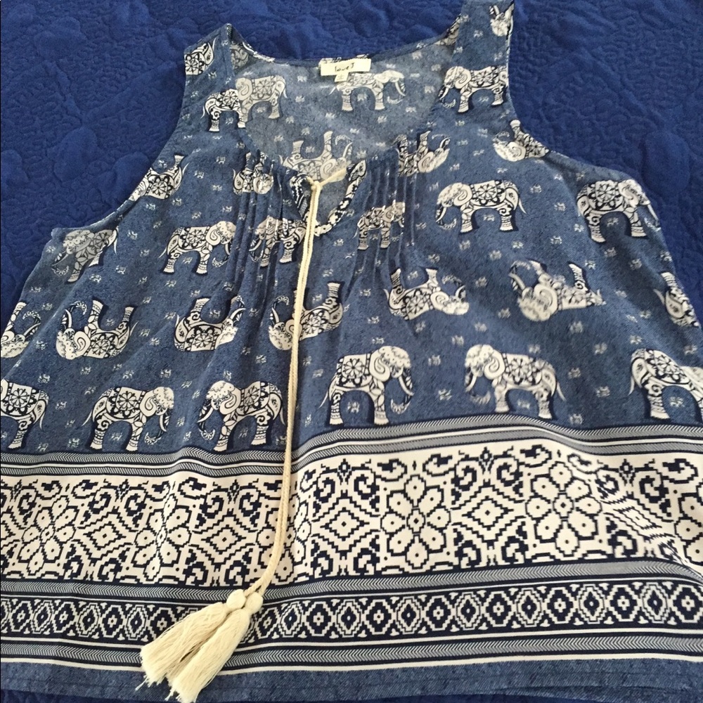 Sleeveless blouse